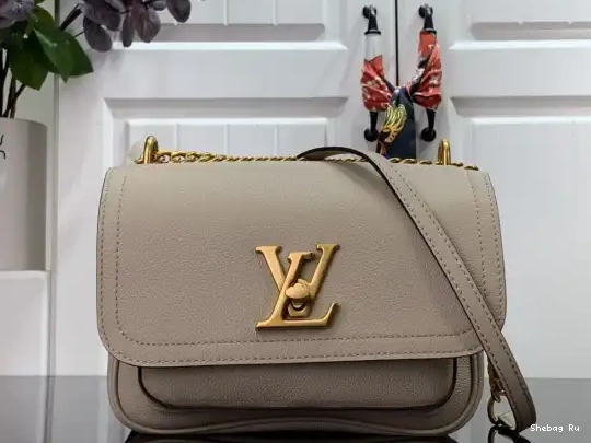 PM LOUIS CHAIN LOCKME VUITTON 0520